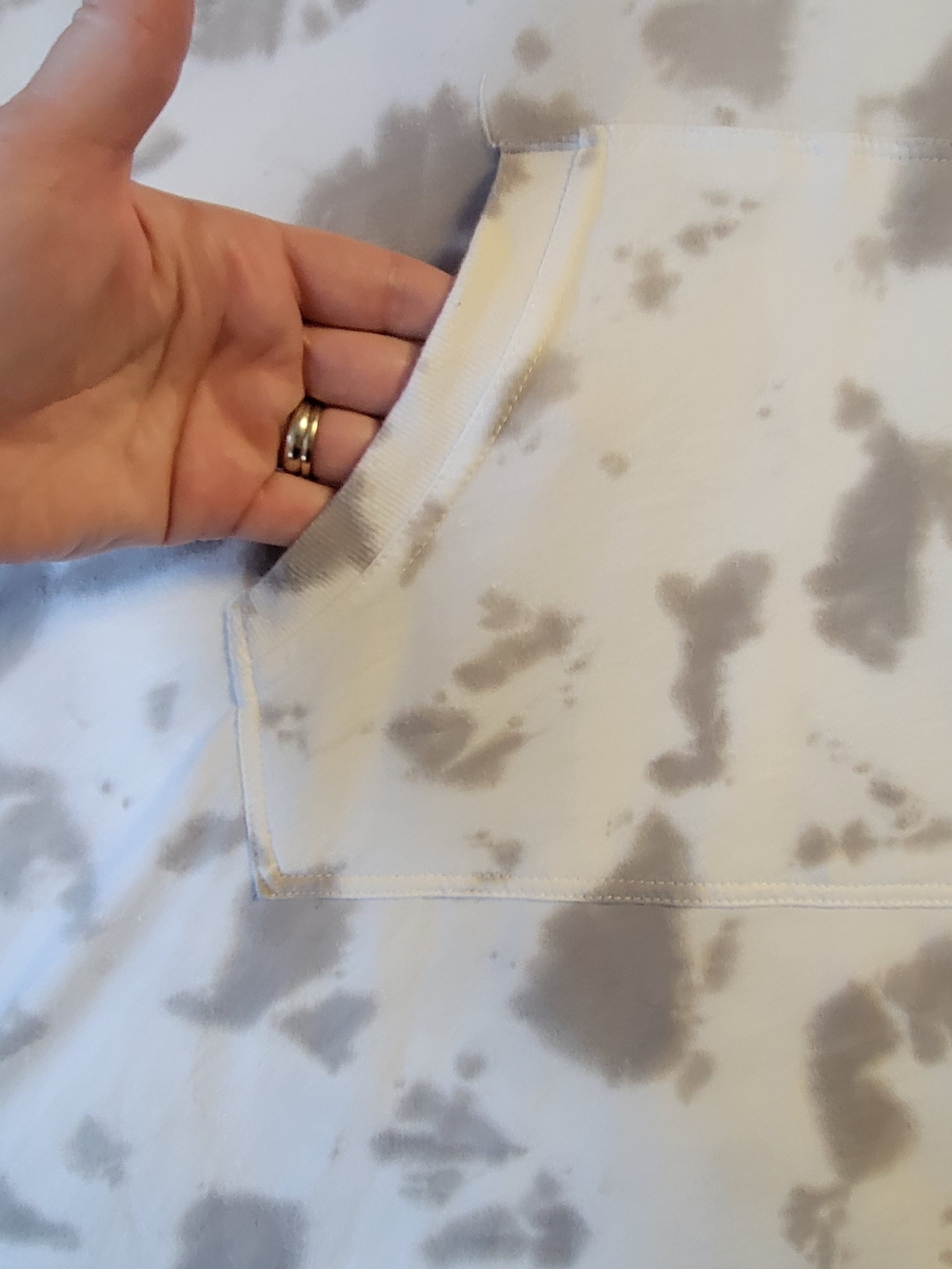 Tie-Dye Short Sleeve Hoodie Shirt - Cream and Light Gray - Picture 2 of 3